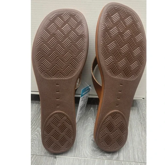 Reef Brown and Tan Women's Sandals - Picture 5 of 9